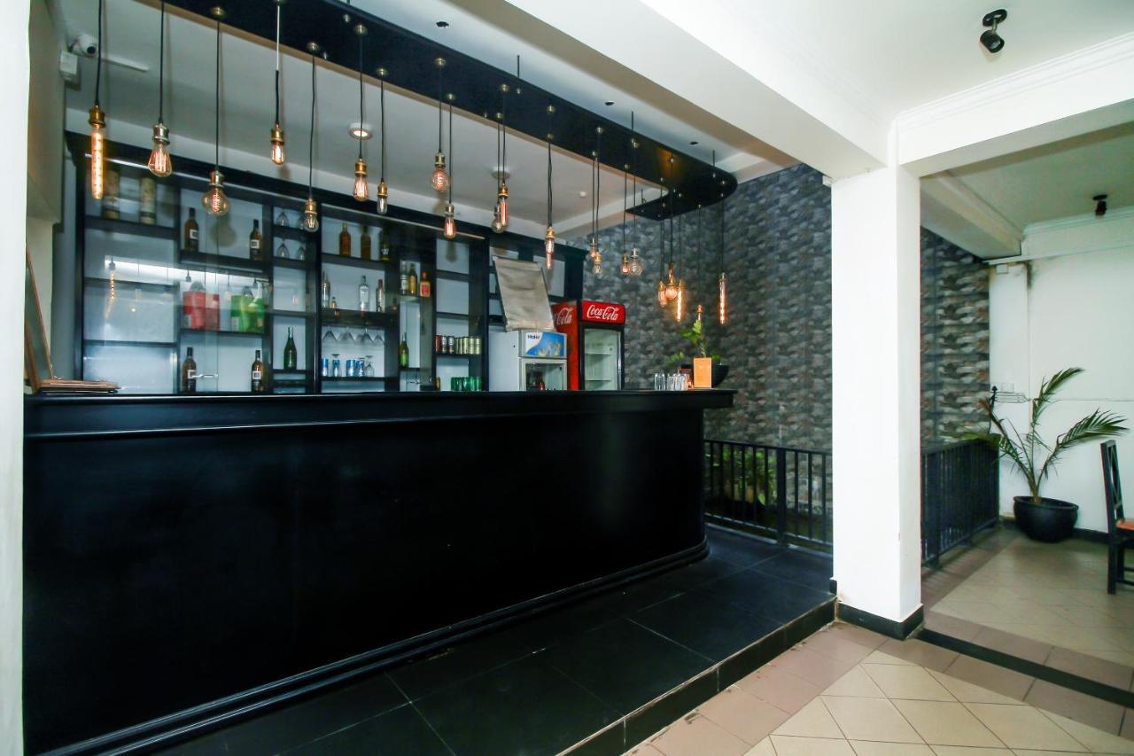 Hotel Nathaliya Katunayaka Kültér fotó